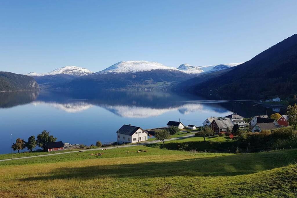 Nordfjordcabins Utvik Extérieur photo